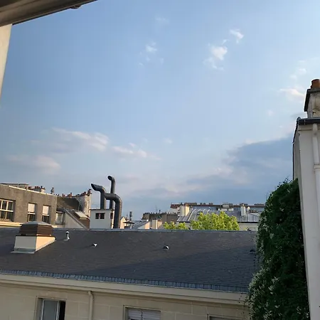 Bastille Apartment *